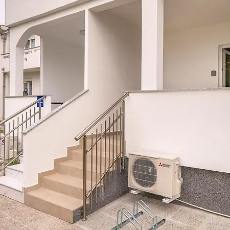 Apartment Katarina With Terrace
