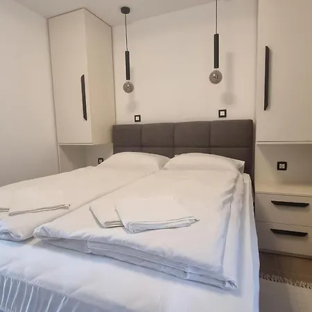 Katarina With Terrace Apartment *