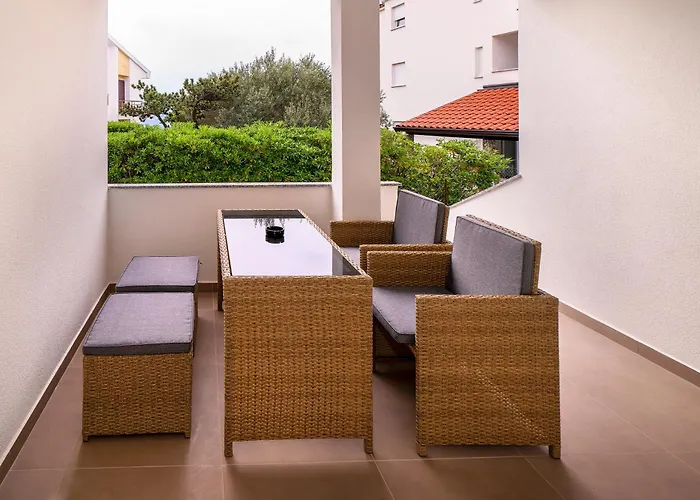 Daire Katarina With Terrace Baška