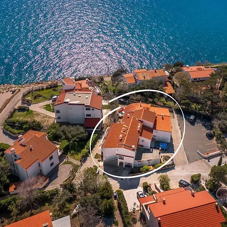 Katarina With Terrace Apartment