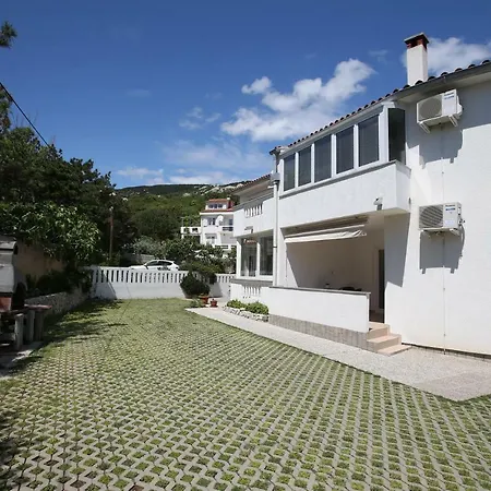 Studio Apartment Katarina With Terrace