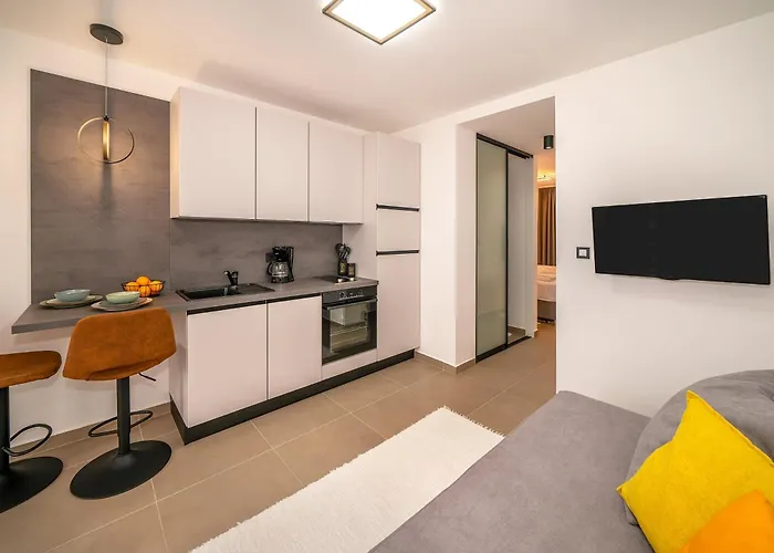 Studio Apartment Katarina With Terrace Apartman